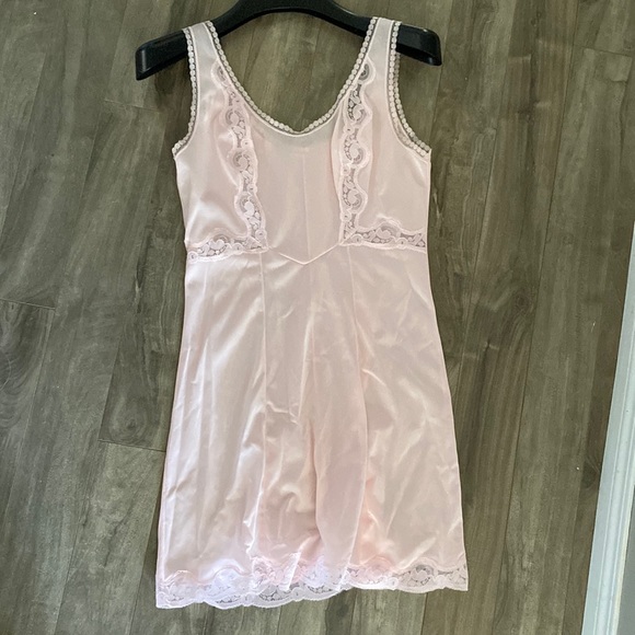 Other - Vintage Lace chemise/slip size small